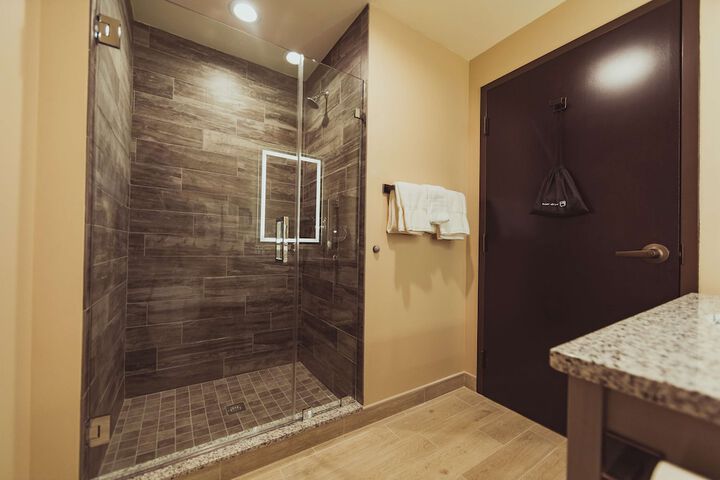 Bathroom shower