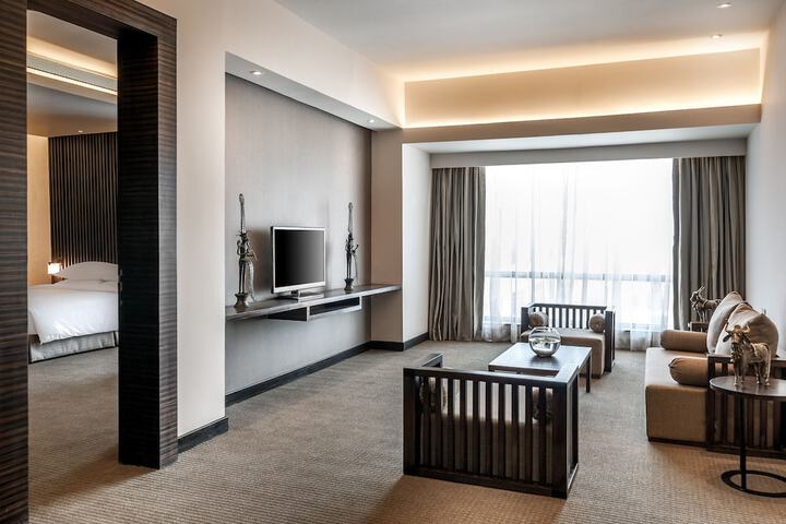 Room 15 of 44