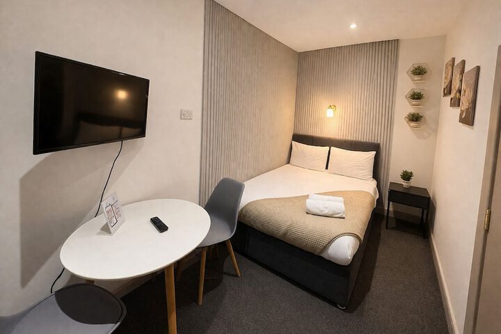 Room 35 of 85