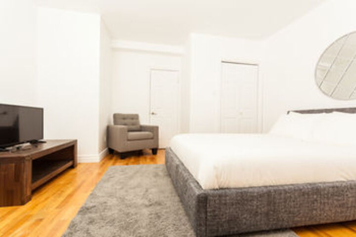 Room 13 of 31