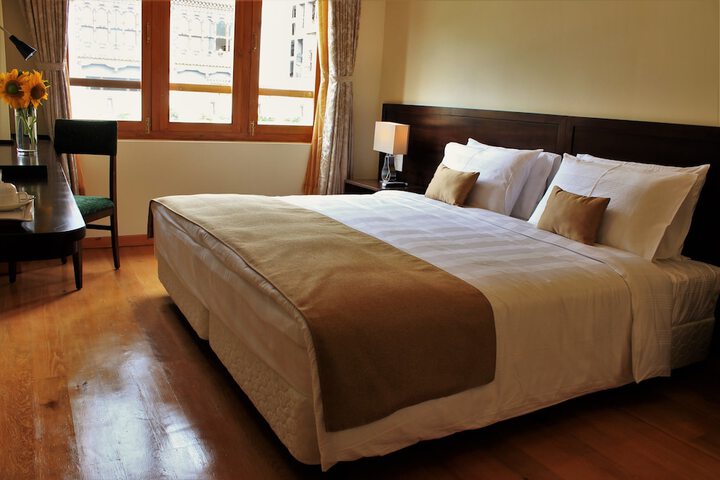 Room 5 of 21