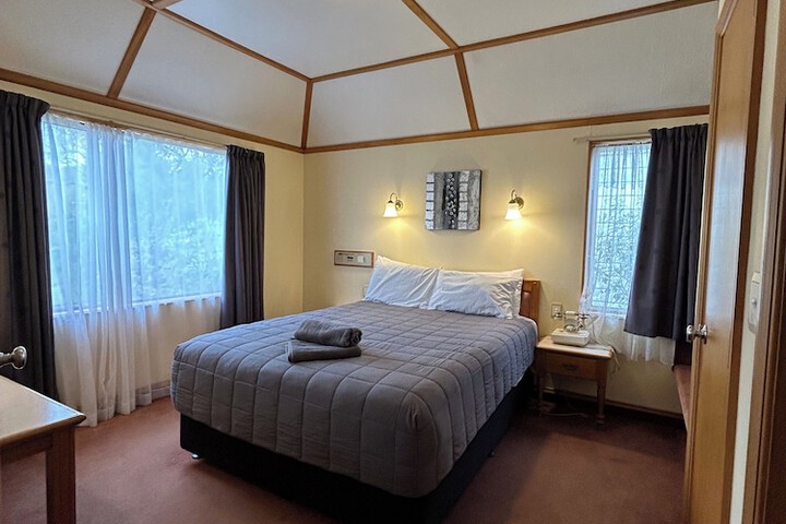 Room 14 of 38