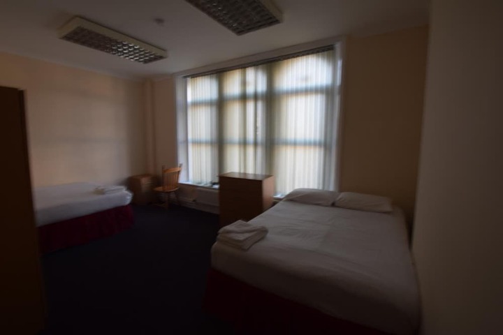 Room 26 of 32