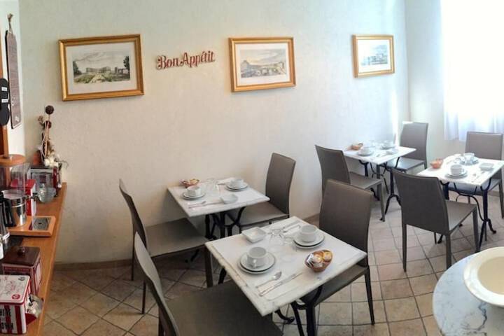Dining Photos