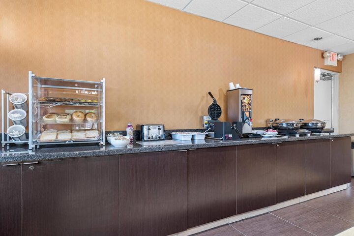 Breakfast/Coffee Service 42 of 51