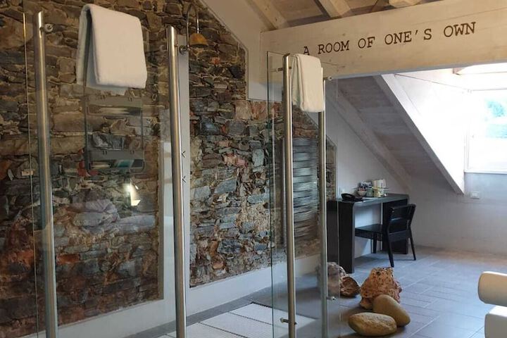 Room 30 of 72
