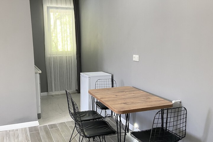 Room 9 of 21