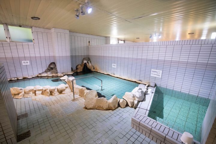 Room 9 of 14