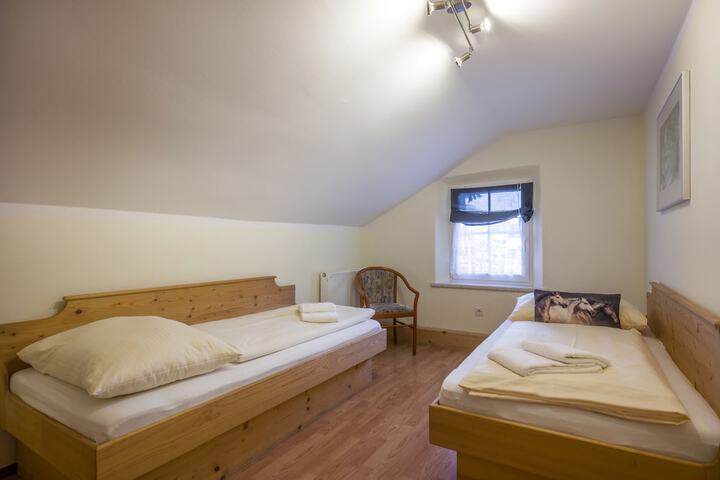 Room 16 of 71