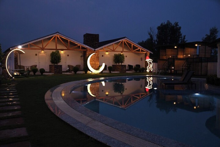 Hotel 53 of 61