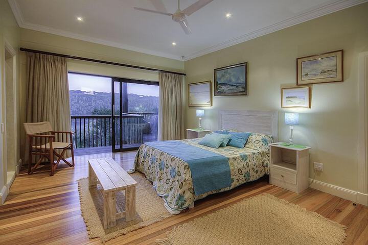 Room 8 of 26