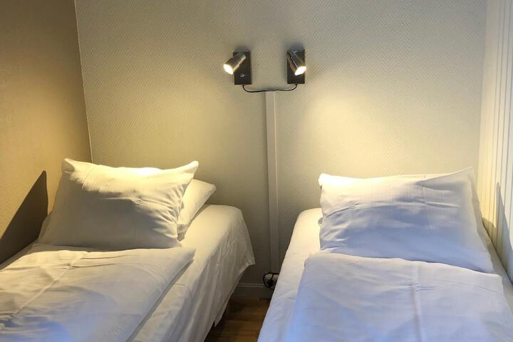 Room 17 of 63