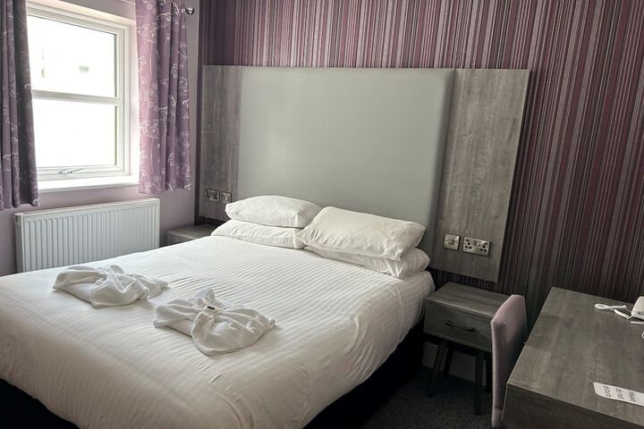 Room 53 of 92