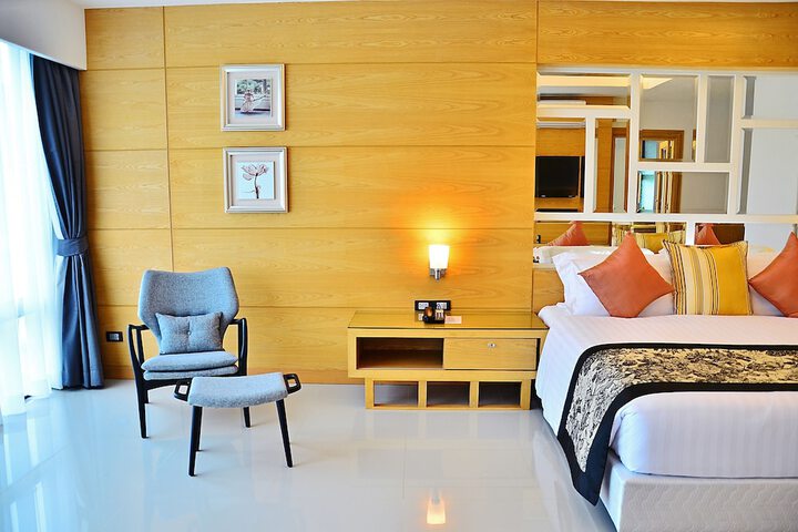 Room 26 of 152