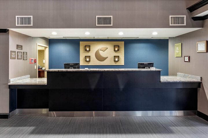 Guest Lobby