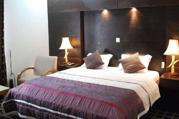 Room 15 of 65