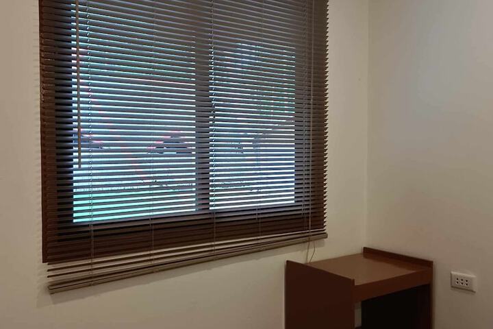 Room 25 of 49