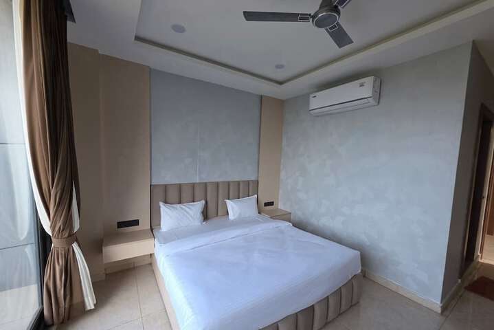 Himsagar Hotel