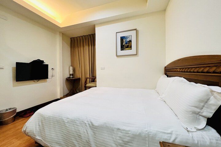 Room 9 of 36