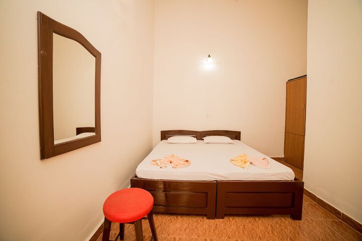 Room 11 of 53