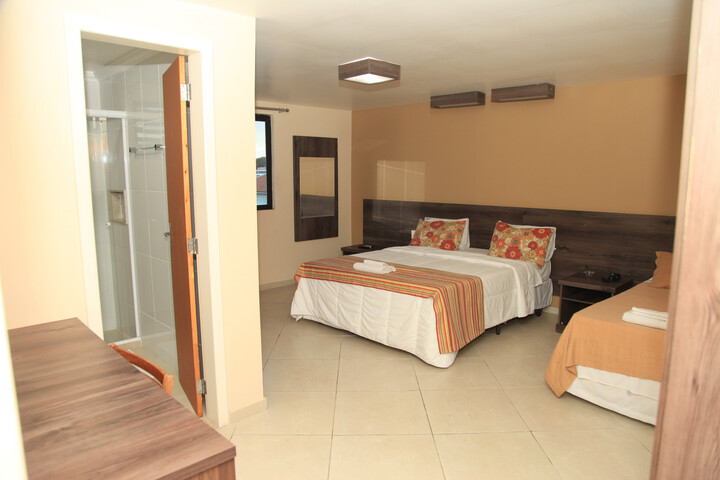 Room 11 of 22
