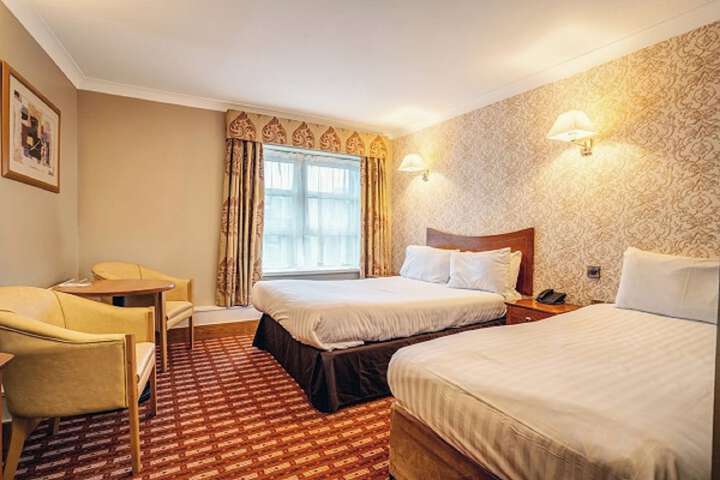 Room 75 of 119