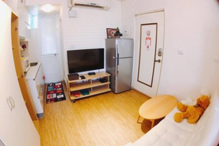 Room 27 of 45