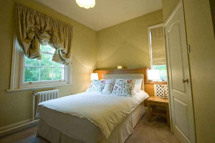Room 7 of 36