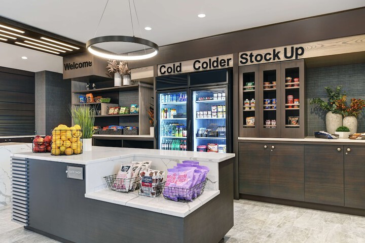 Snack bar