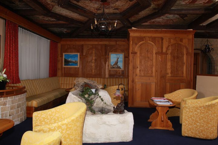 Hotel 2 of 49
