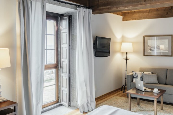 Room 25 of 119