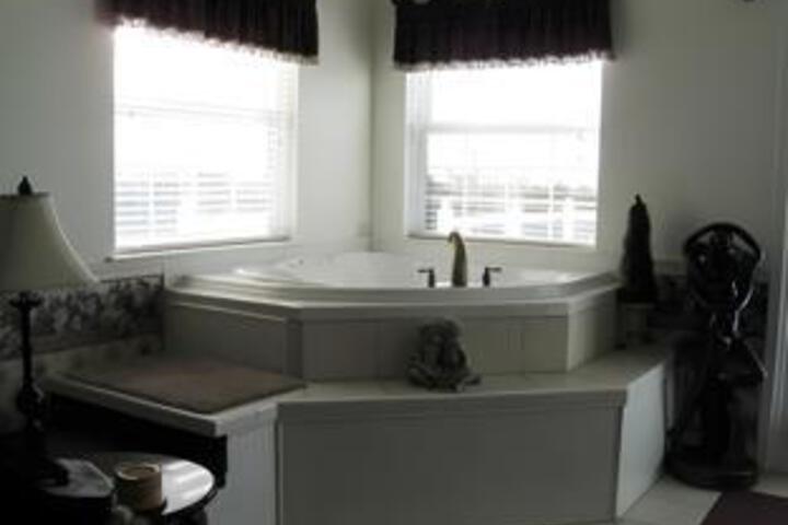 Room 18 of 23