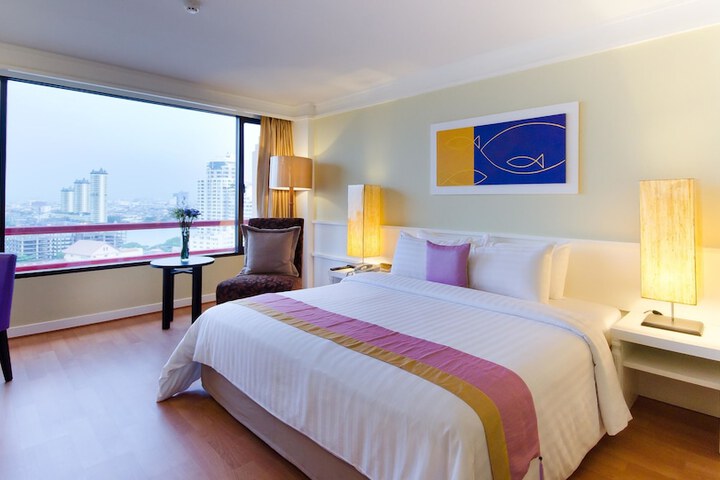 Room 12 of 60