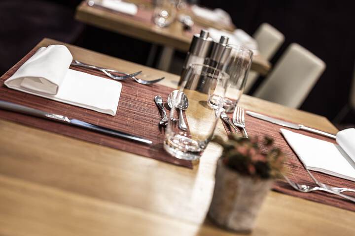 Dining 66 of 85