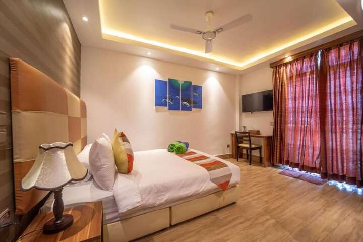 Room 2 of 47