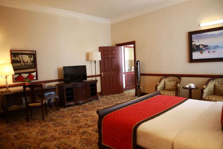 Room 15 of 61