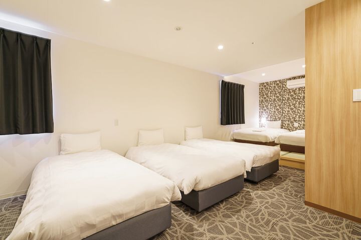 Room 26 of 61