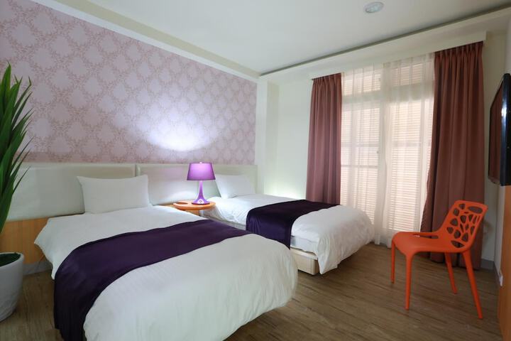 Room 26 of 35