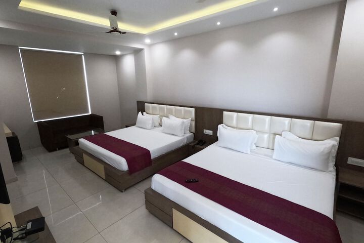 Room 13 of 71