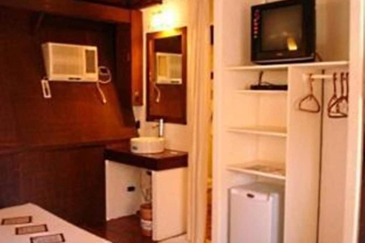 Photo 12