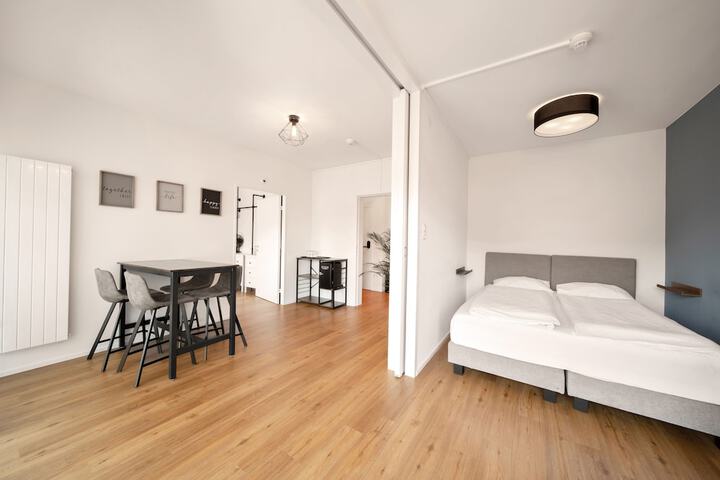 Room 19 of 53
