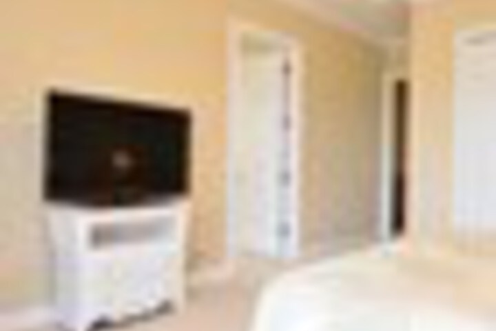 Room 26 of 108