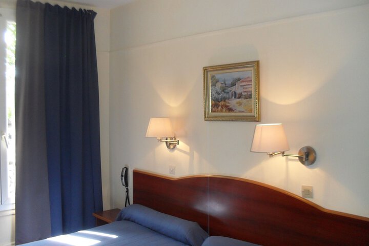 Room 45 of 70