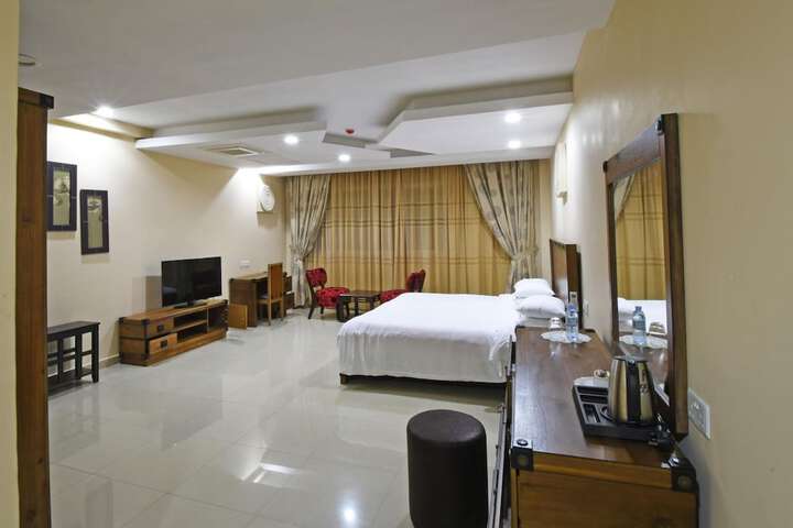 Room 19 of 53
