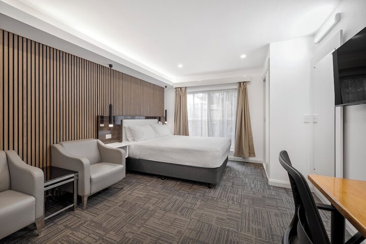 Room 8 of 55