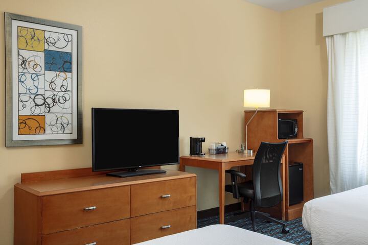 2 Double Beds (7 of 8)