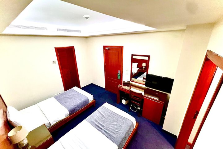 Room 24 of 54