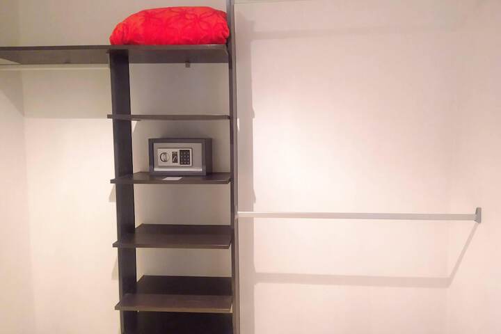 Room 12 of 22