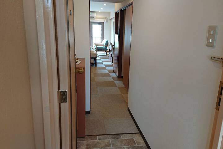 Room 15 of 90