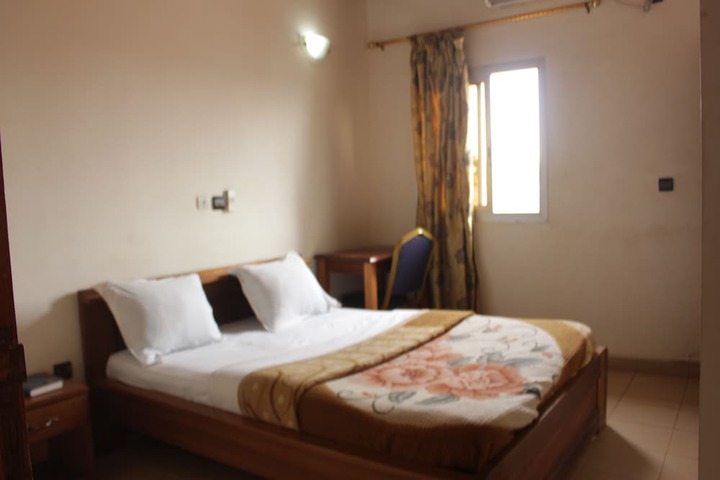 Room 8 of 30